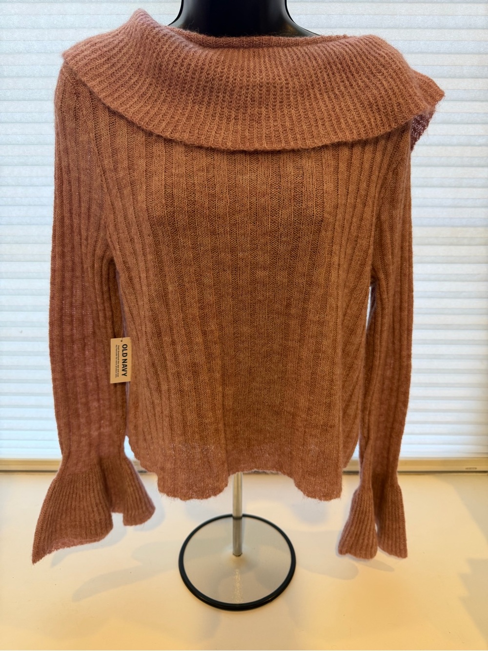 Old Navy Women's Dusty Rose Ribbed Sweater with Wide Fold Collar Size L NWT NEW